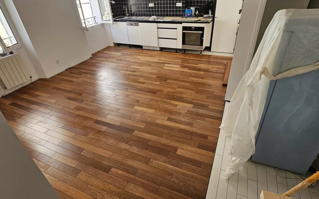 Rénovation d’un séjour-cuisine de 30 m² : remplacement complet du sol